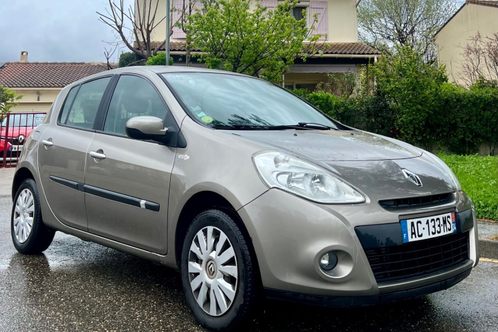 RENAULT CLIO III